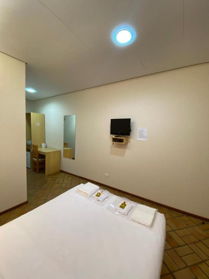 Hotel Tropeiro Da Lapa Lapa  المظهر الخارجي الصورة