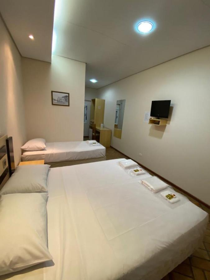 Hotel Tropeiro Da Lapa Lapa  المظهر الخارجي الصورة