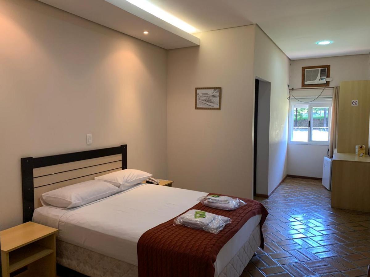 Hotel Tropeiro Da Lapa Lapa  المظهر الخارجي الصورة