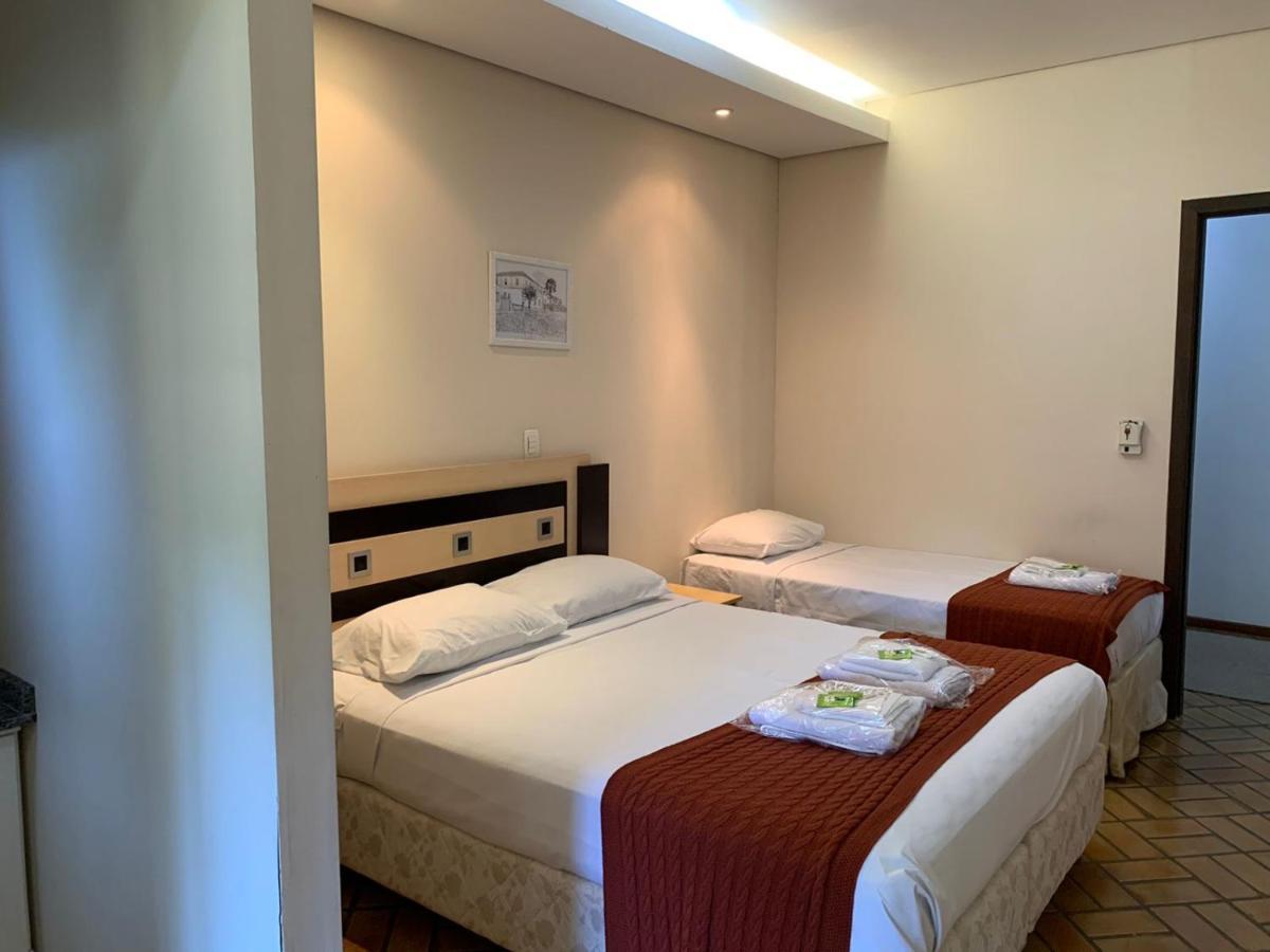 Hotel Tropeiro Da Lapa Lapa  المظهر الخارجي الصورة