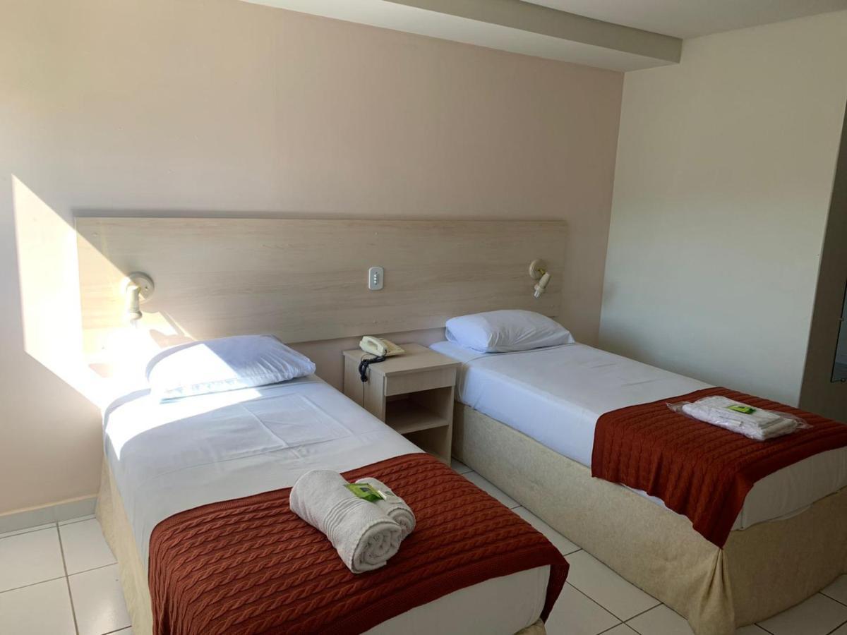 Hotel Tropeiro Da Lapa Lapa  المظهر الخارجي الصورة